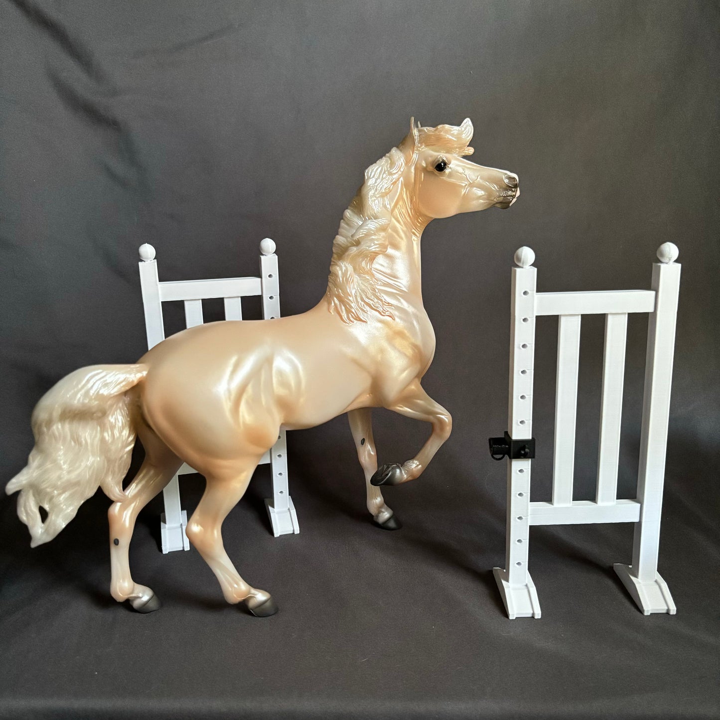 Straight Standards (Set of 2, White)